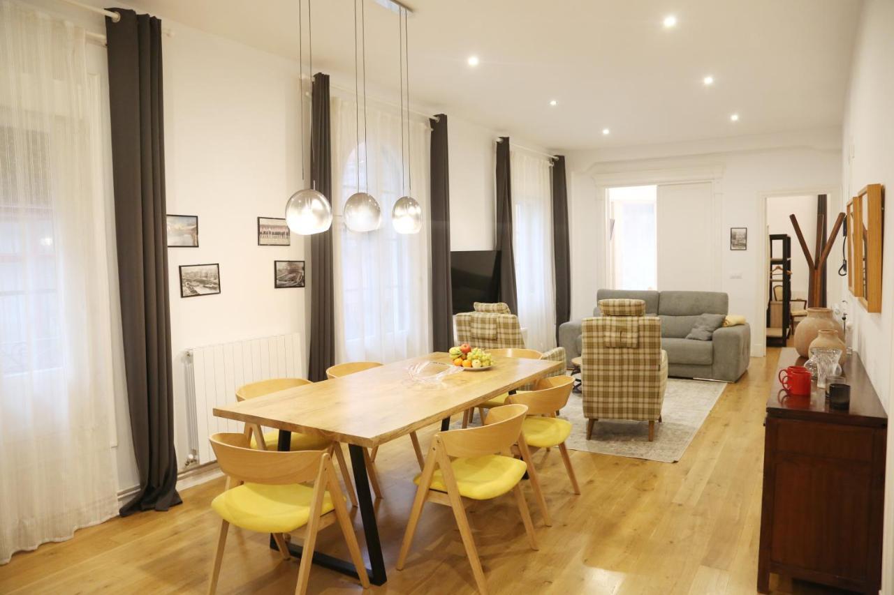 Piso Exclusivo Frente Al Casco Viejo Con Parking Gratis Apartment Bilbao Exterior photo