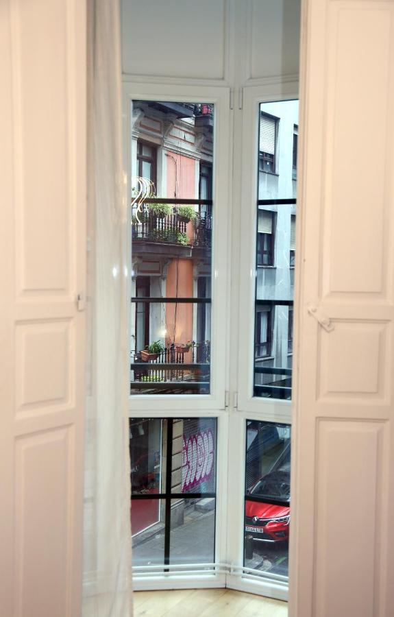 Piso Exclusivo Frente Al Casco Viejo Con Parking Gratis Apartment Bilbao Exterior photo