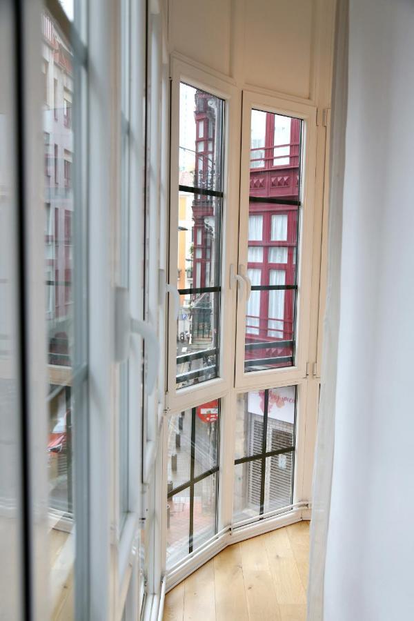 Piso Exclusivo Frente Al Casco Viejo Con Parking Gratis Apartment Bilbao Exterior photo