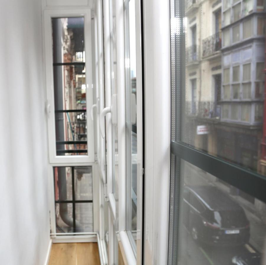 Piso Exclusivo Frente Al Casco Viejo Con Parking Gratis Apartment Bilbao Exterior photo